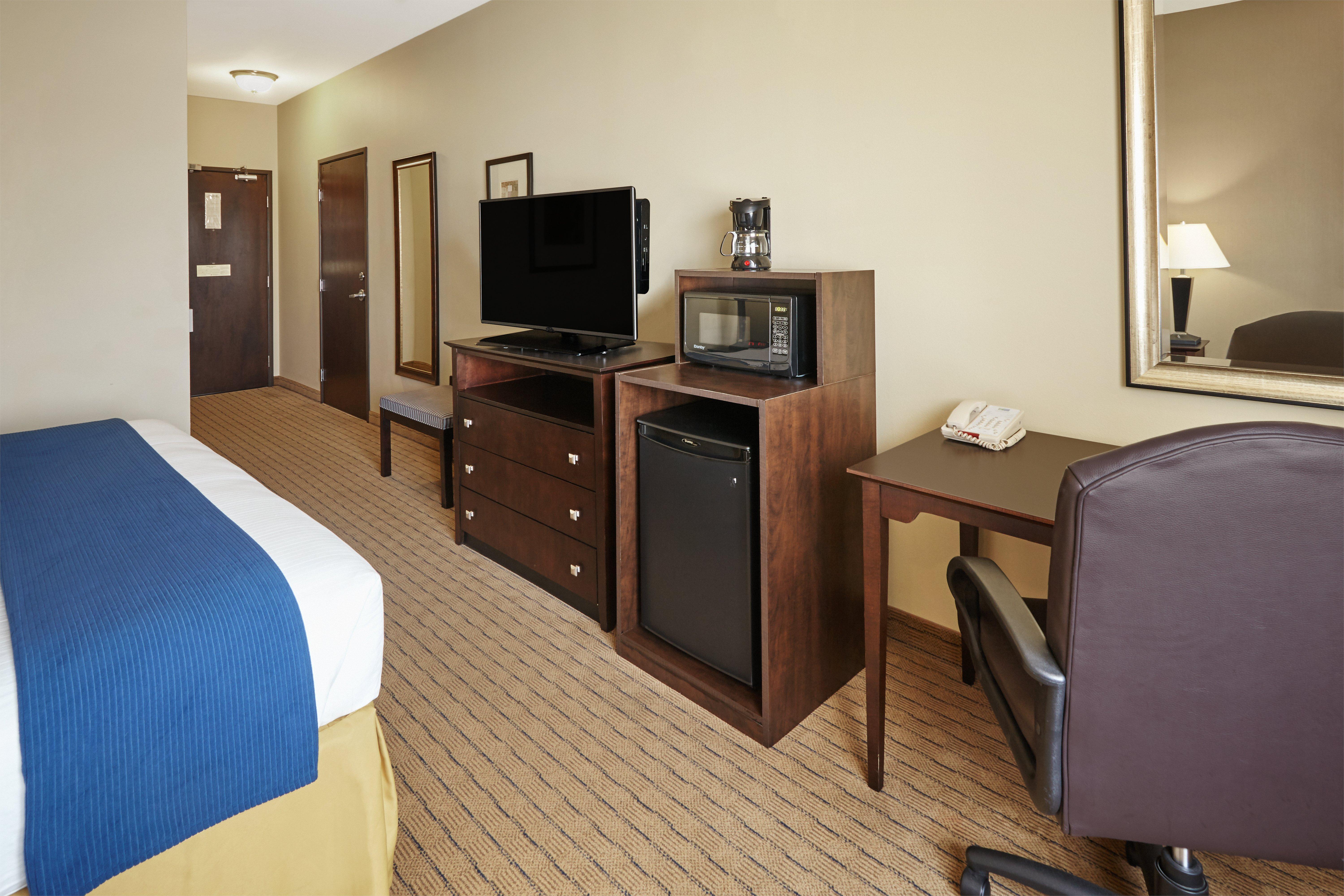 Holiday Inn Express & Suites Madison-Verona By Ihg Luaran gambar