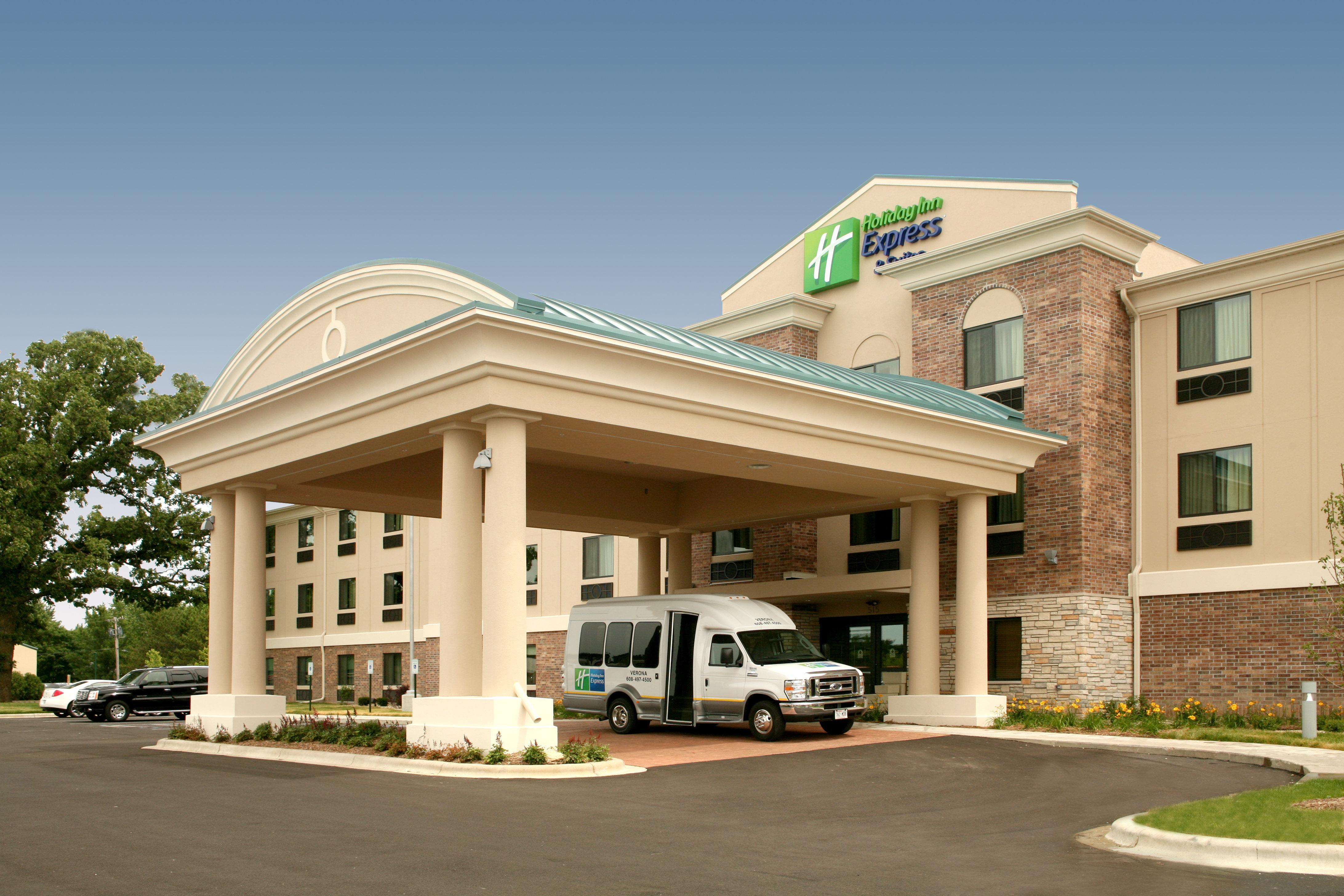 Holiday Inn Express & Suites Madison-Verona By Ihg Luaran gambar