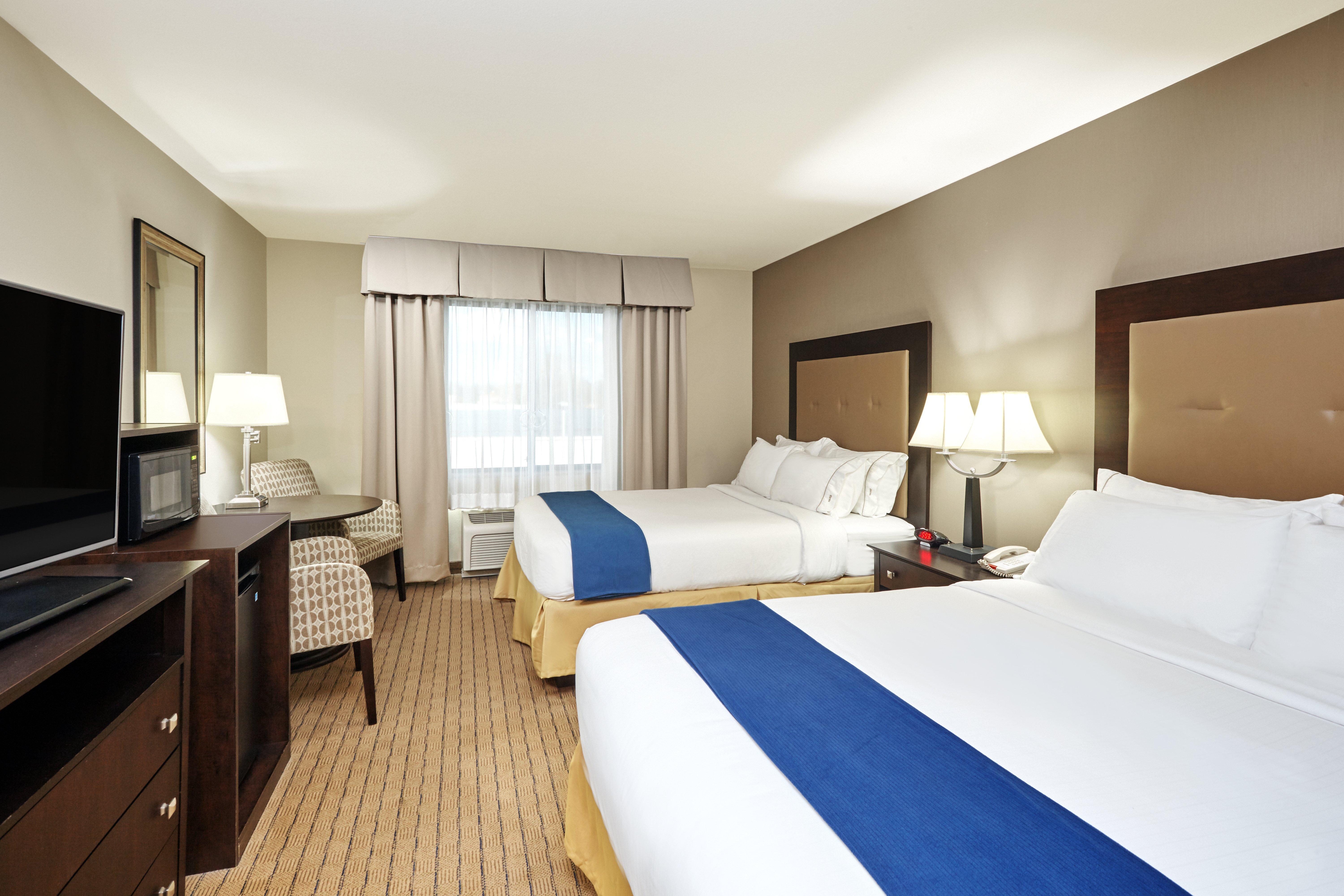 Holiday Inn Express & Suites Madison-Verona By Ihg Luaran gambar