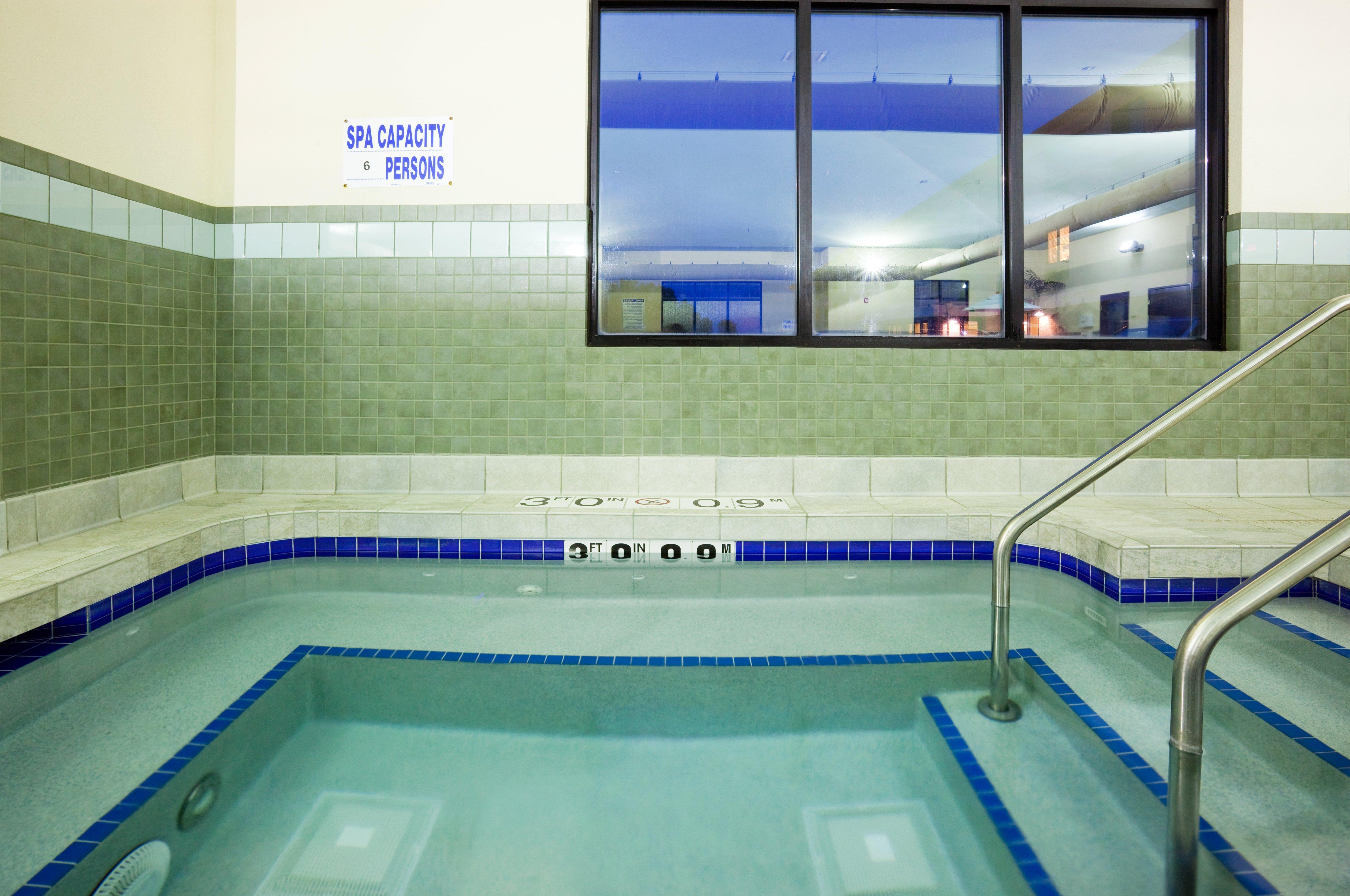 Holiday Inn Express & Suites Madison-Verona By Ihg Luaran gambar