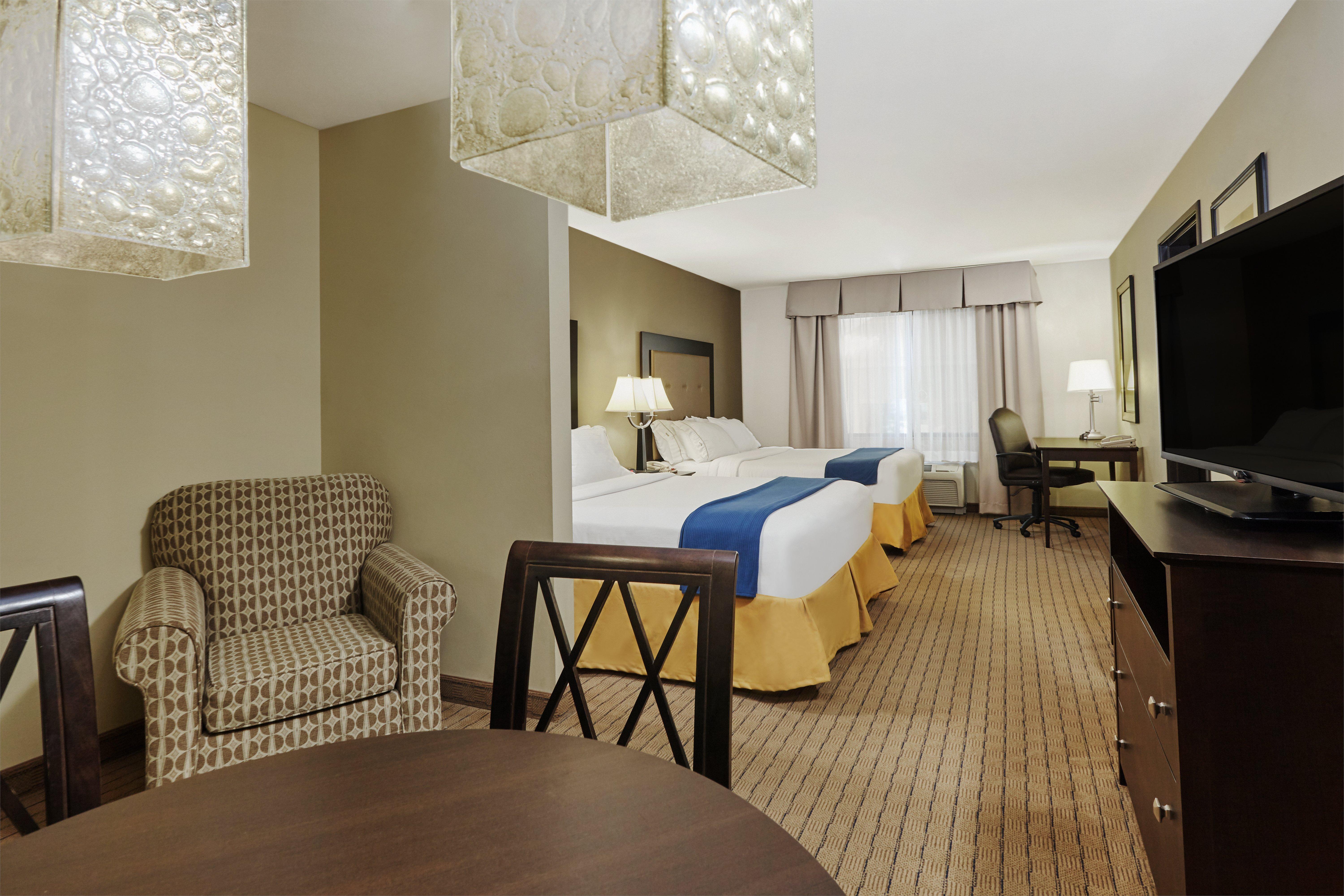 Holiday Inn Express & Suites Madison-Verona By Ihg Luaran gambar