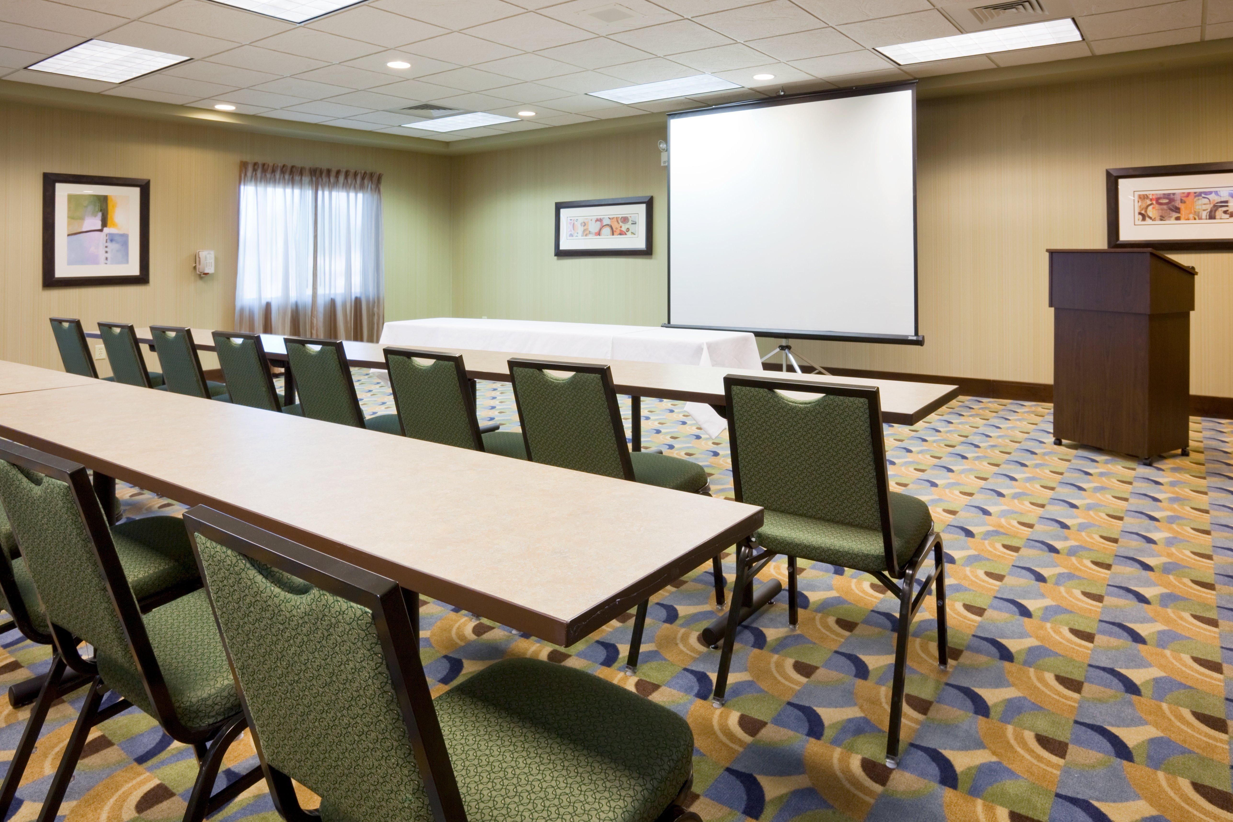 Holiday Inn Express & Suites Madison-Verona By Ihg Luaran gambar